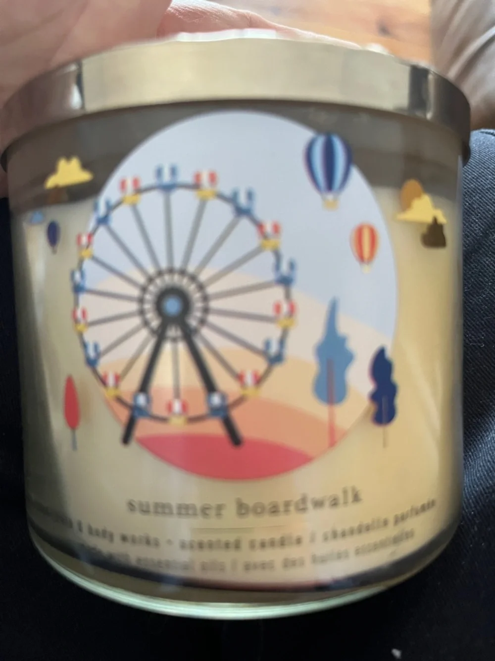 Bath & Body Works Summer Boardwalk 3-Wick Candle - Yellow & Blue - Picture 2 of 4